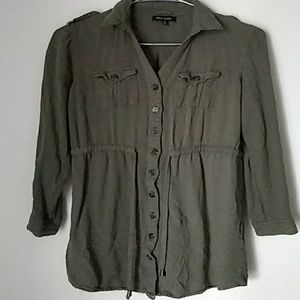 Button down lite over shirt